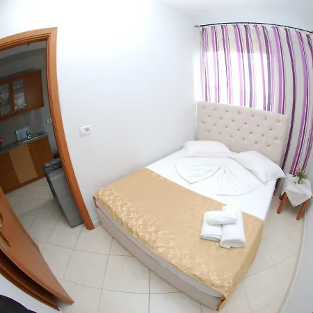 Eduart Apartment Sarande